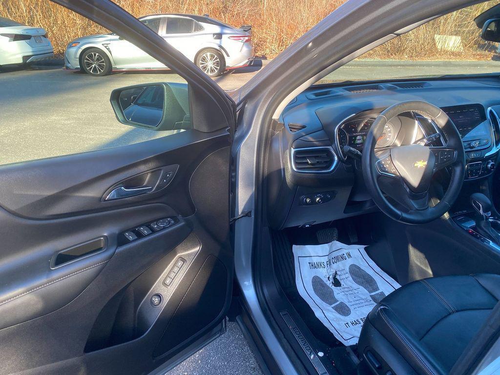 used 2024 Chevrolet Equinox car, priced at $23,995