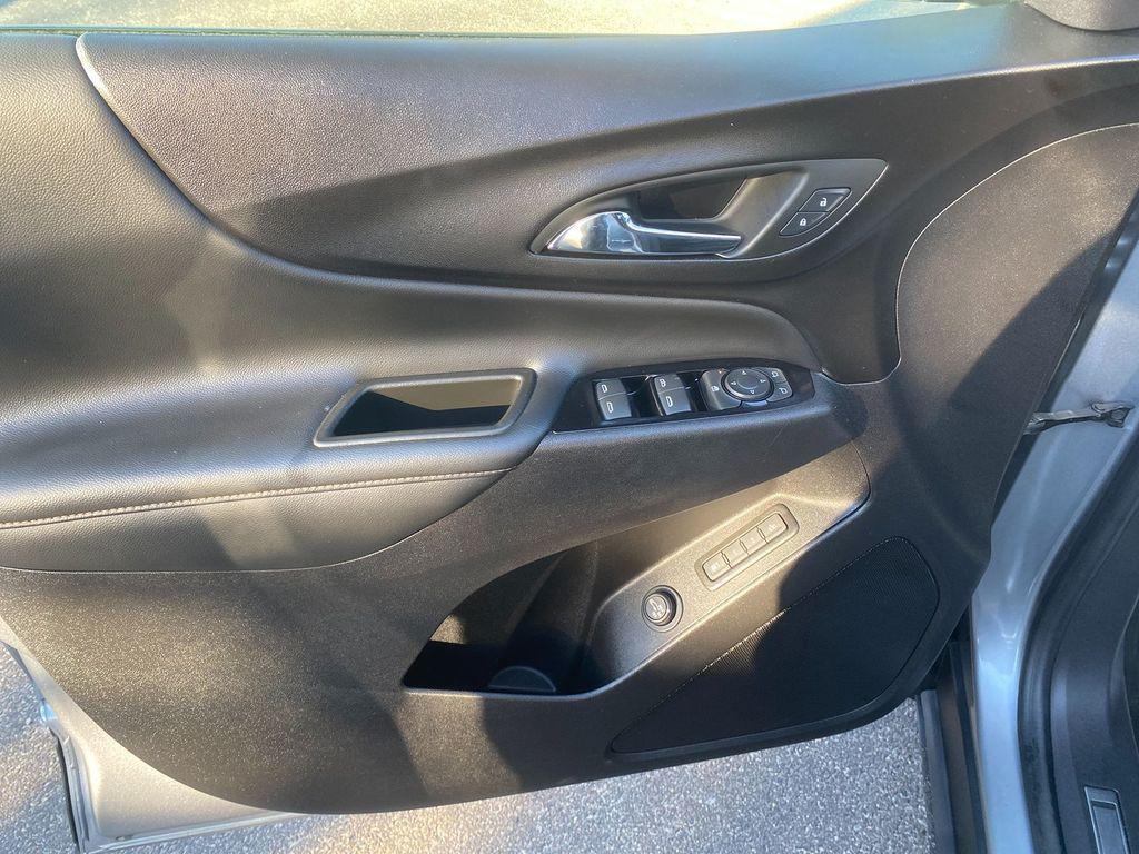 used 2024 Chevrolet Equinox car, priced at $23,995