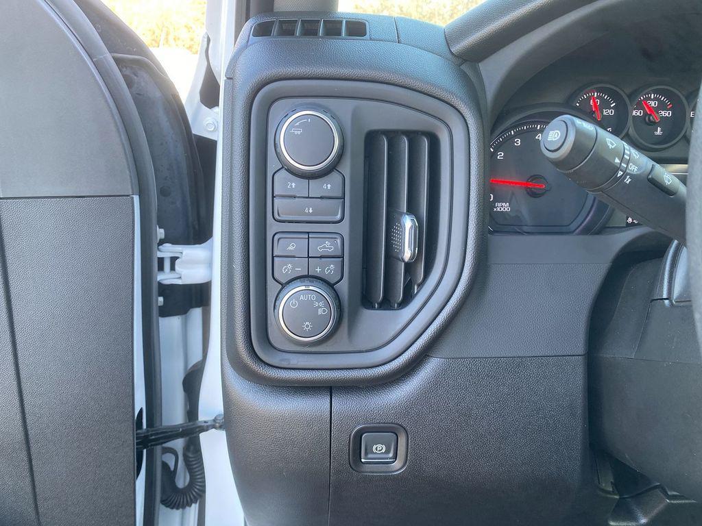 used 2025 Chevrolet Silverado 2500 car, priced at $59,988