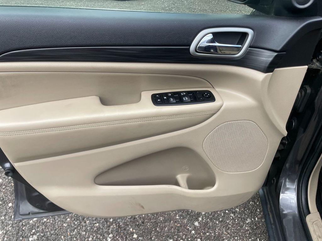 used 2019 Jeep Grand Cherokee car, priced at $18,694