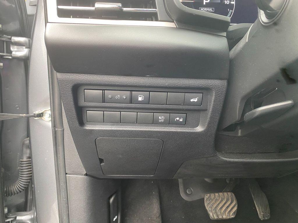 used 2024 Mitsubishi Outlander PHEV car, priced at $30,995