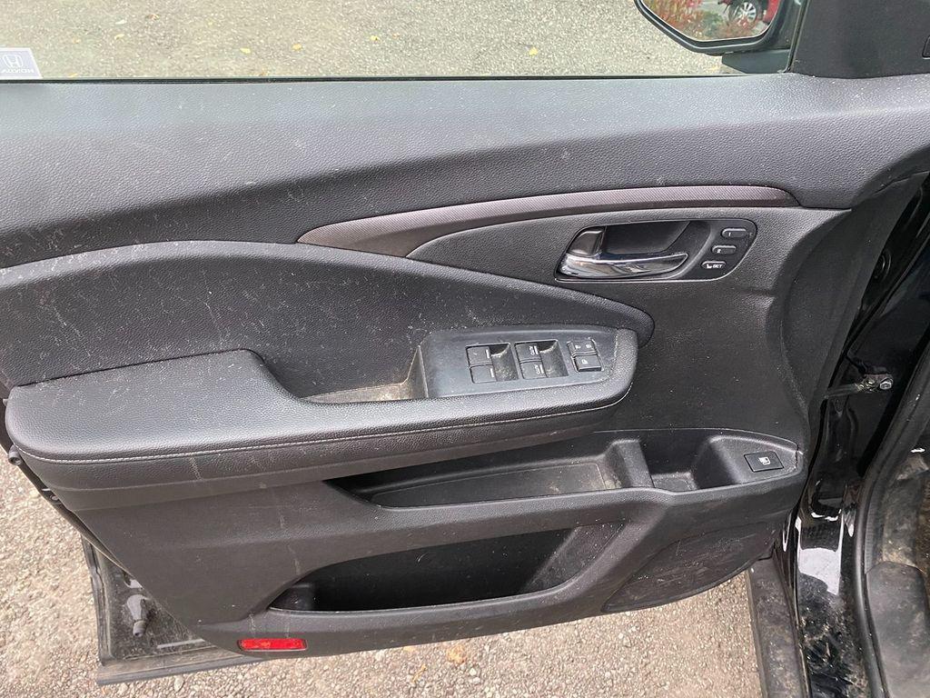 used 2023 Honda Ridgeline car, priced at $31,930