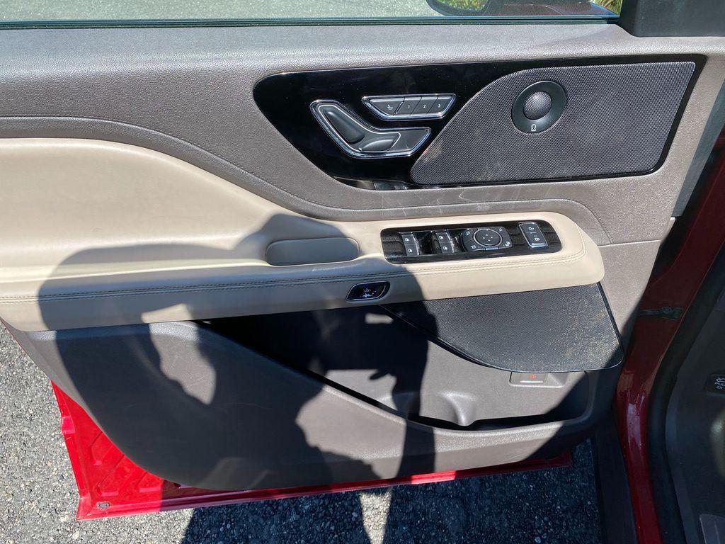 used 2020 Lincoln Aviator car, priced at $31,995