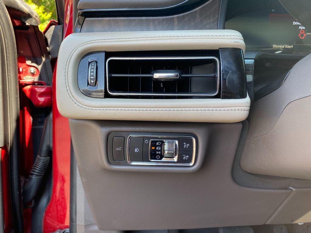 used 2020 Lincoln Aviator car, priced at $31,995