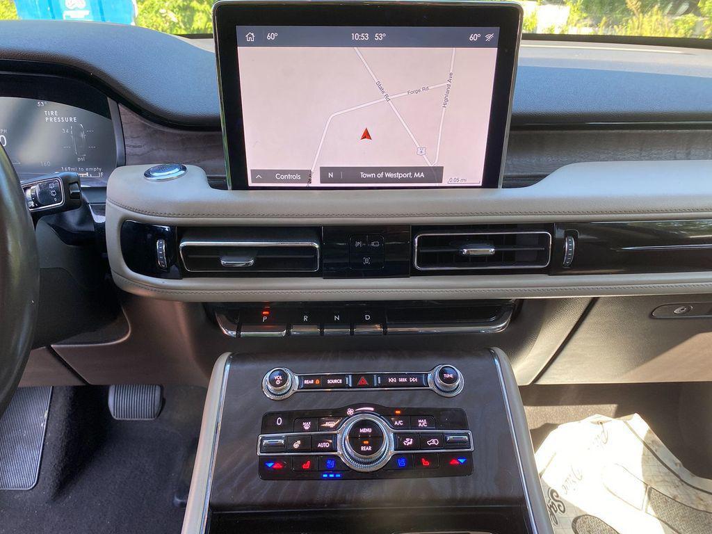 used 2020 Lincoln Aviator car, priced at $31,995