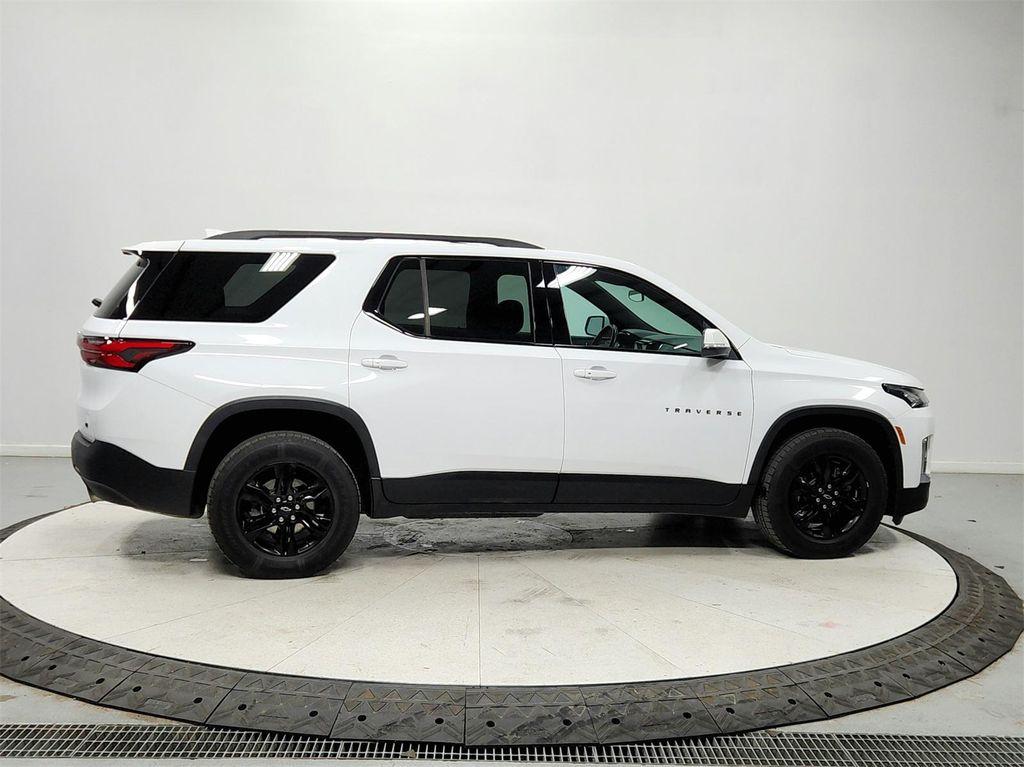 used 2022 Chevrolet Traverse car, priced at $18,836