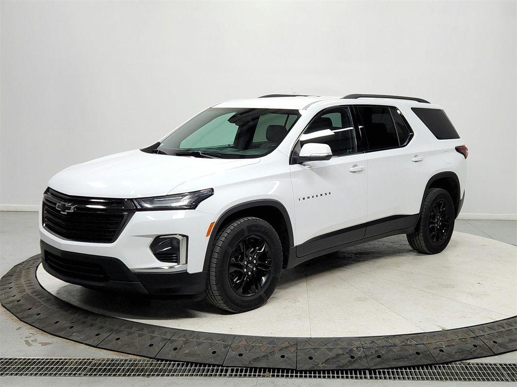 used 2022 Chevrolet Traverse car, priced at $18,836