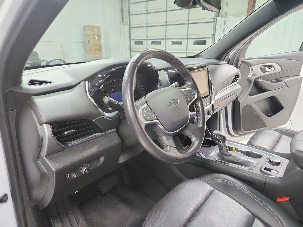 used 2022 Chevrolet Traverse car, priced at $18,836