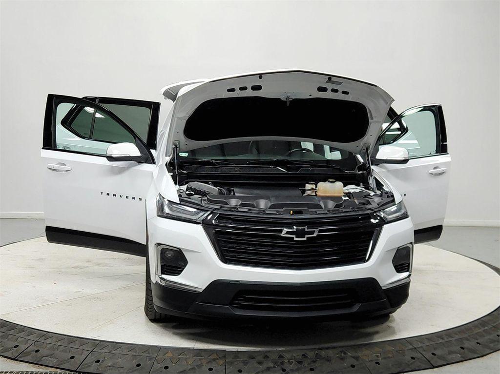 used 2022 Chevrolet Traverse car, priced at $18,836