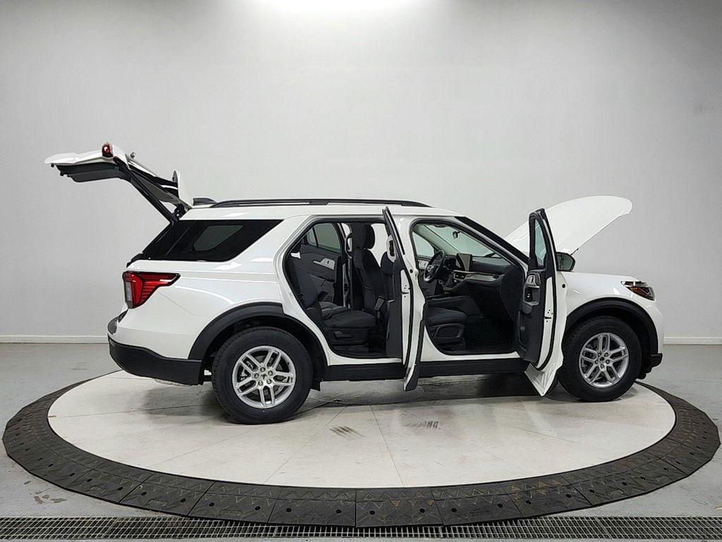 new 2026 Ford Explorer car, priced at $40,487