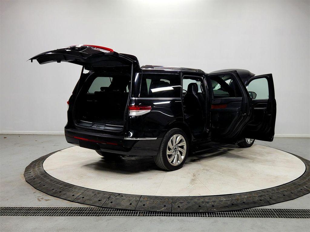 used 2024 Lincoln Navigator car, priced at $58,986