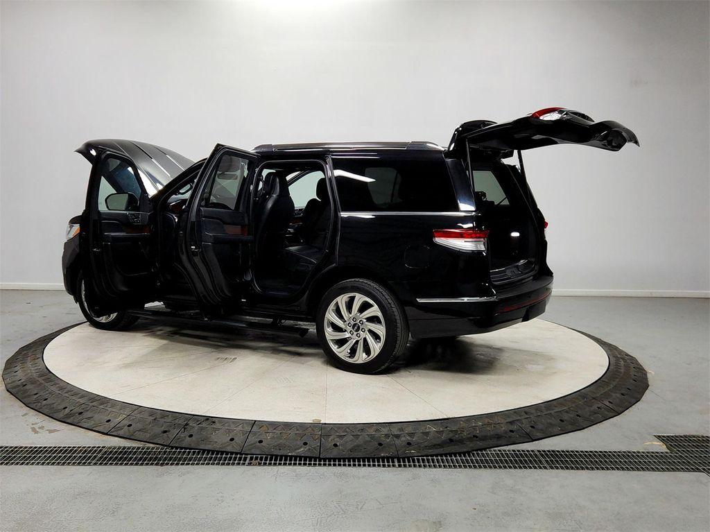 used 2024 Lincoln Navigator car, priced at $58,986