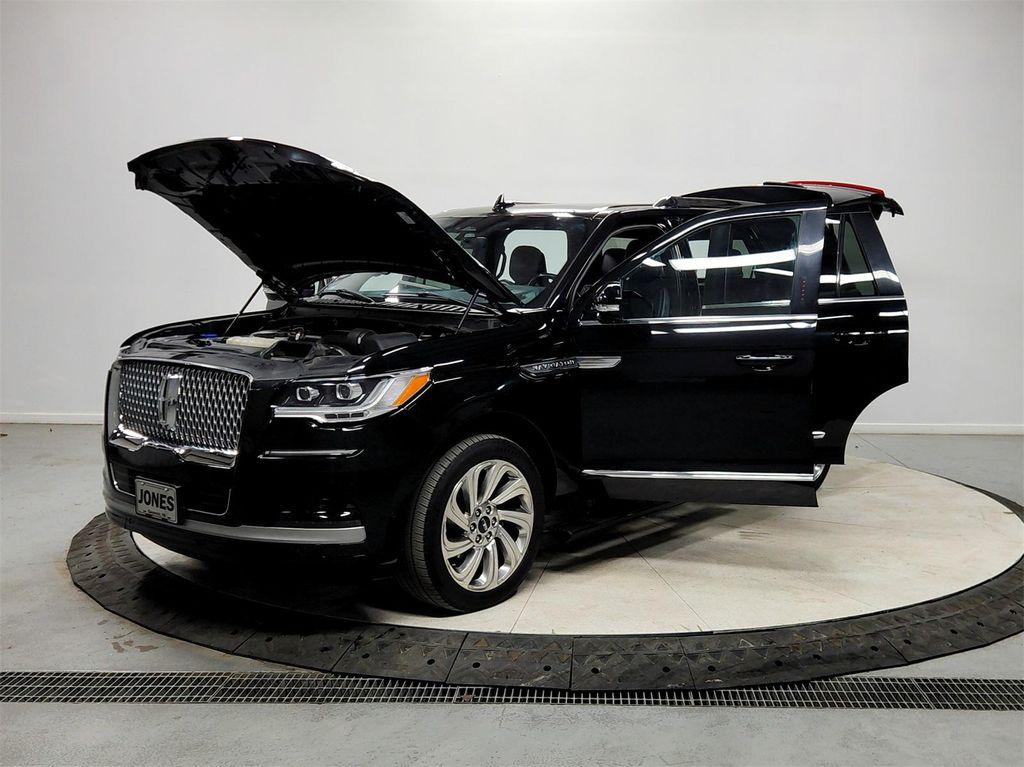 used 2024 Lincoln Navigator car, priced at $58,986