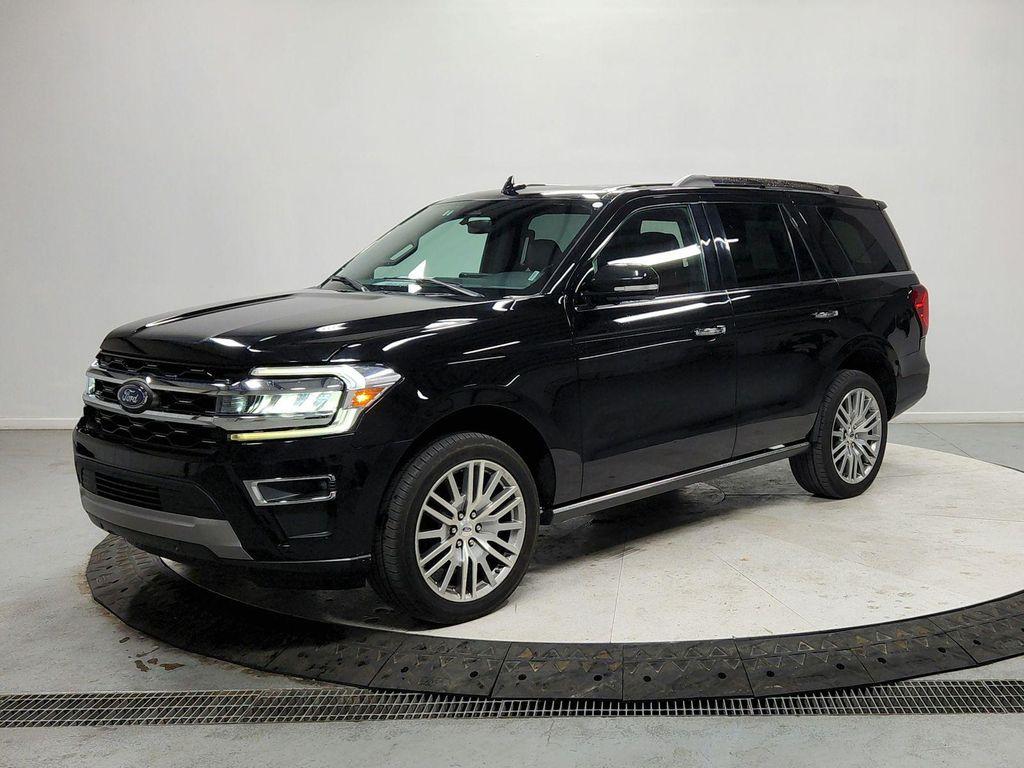 used 2024 Ford Expedition car, priced at $41,986