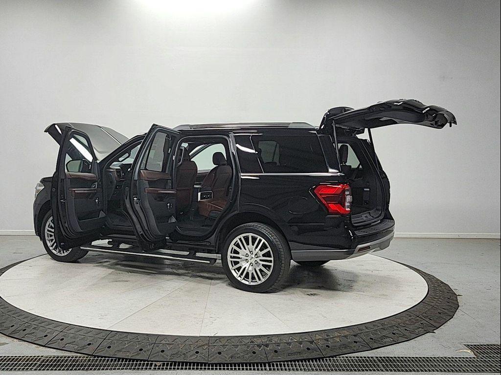 used 2024 Ford Expedition car, priced at $38,338