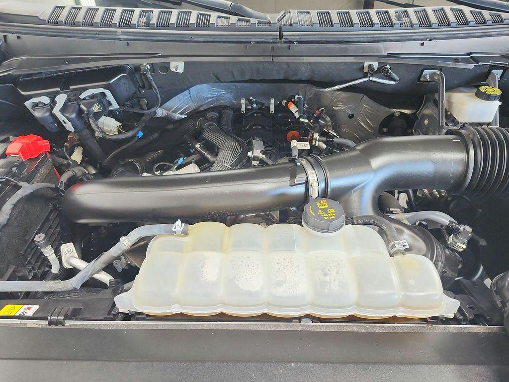 used 2024 Ford Expedition car, priced at $38,338
