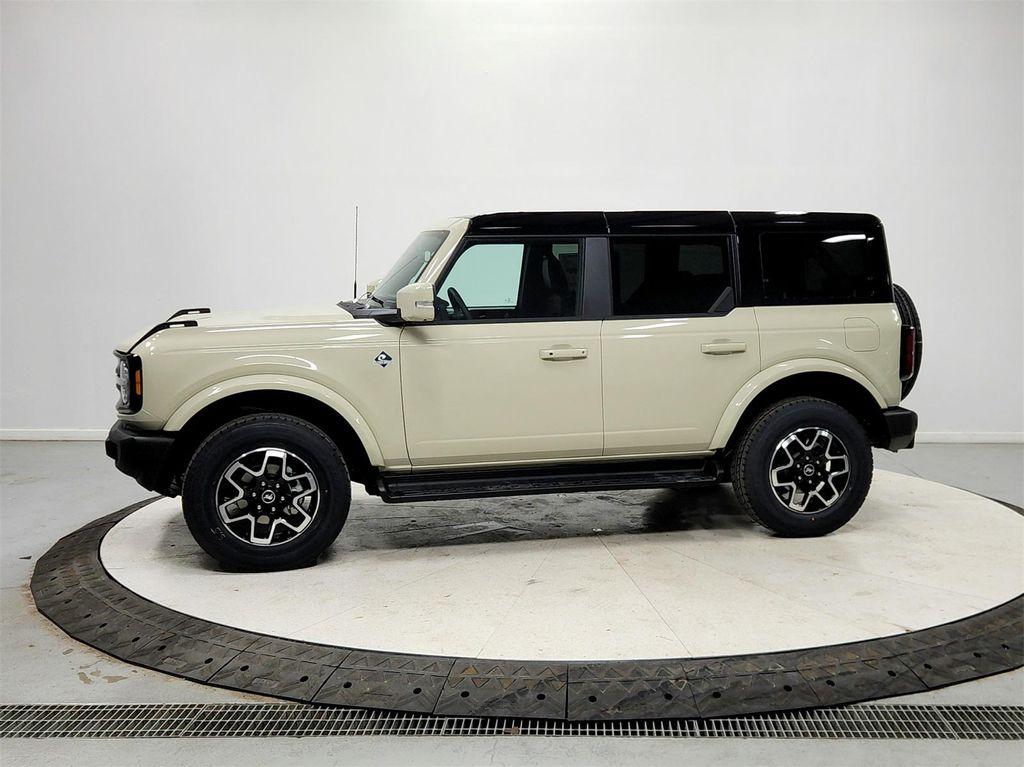 new 2025 Ford Bronco car, priced at $52,275