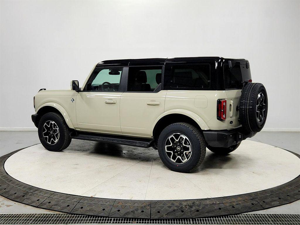 new 2025 Ford Bronco car, priced at $52,275