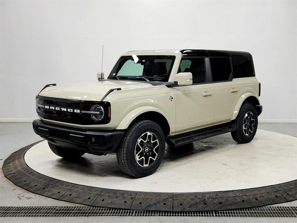 new 2025 Ford Bronco car, priced at $52,275