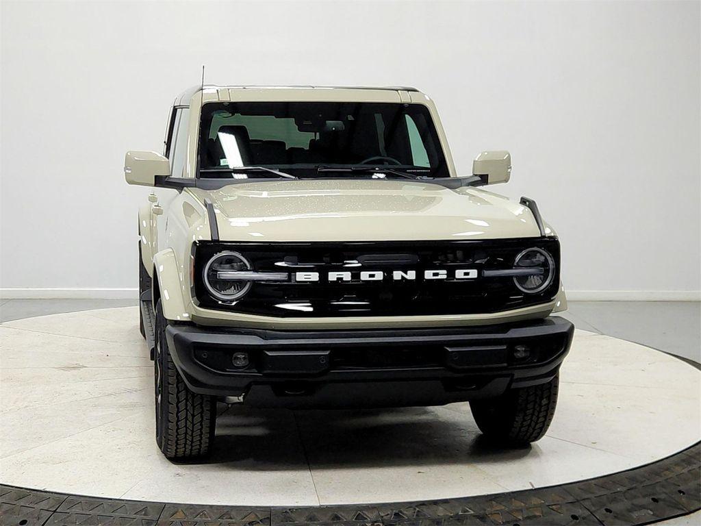 new 2025 Ford Bronco car, priced at $52,275