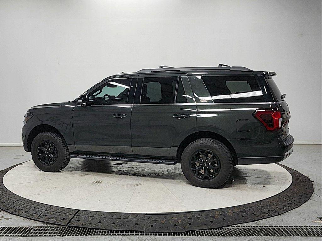 used 2022 Ford Expedition car, priced at $47,328