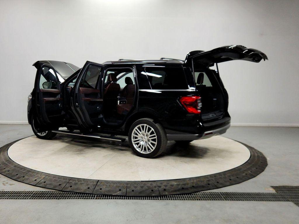 used 2024 Ford Expedition car, priced at $39,550
