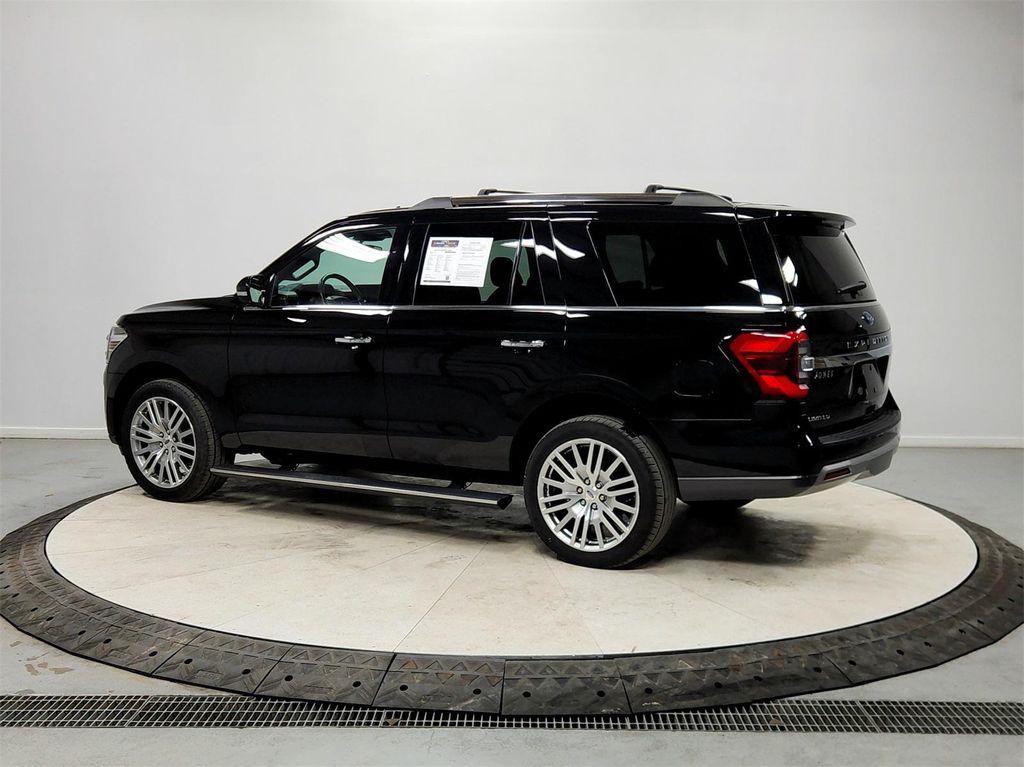 used 2024 Ford Expedition car, priced at $43,397