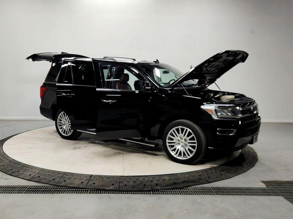 used 2024 Ford Expedition car, priced at $39,550