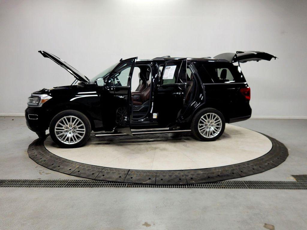 used 2024 Ford Expedition car, priced at $39,550