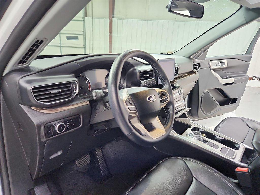 used 2024 Ford Explorer car, priced at $28,936