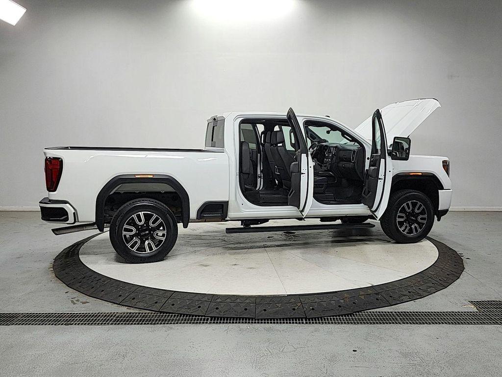 used 2022 GMC Sierra 2500 car, priced at $48,937