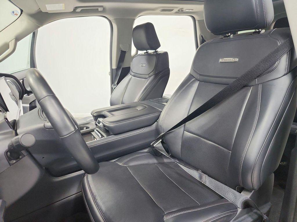 used 2025 Ford Expedition car, priced at $64,560