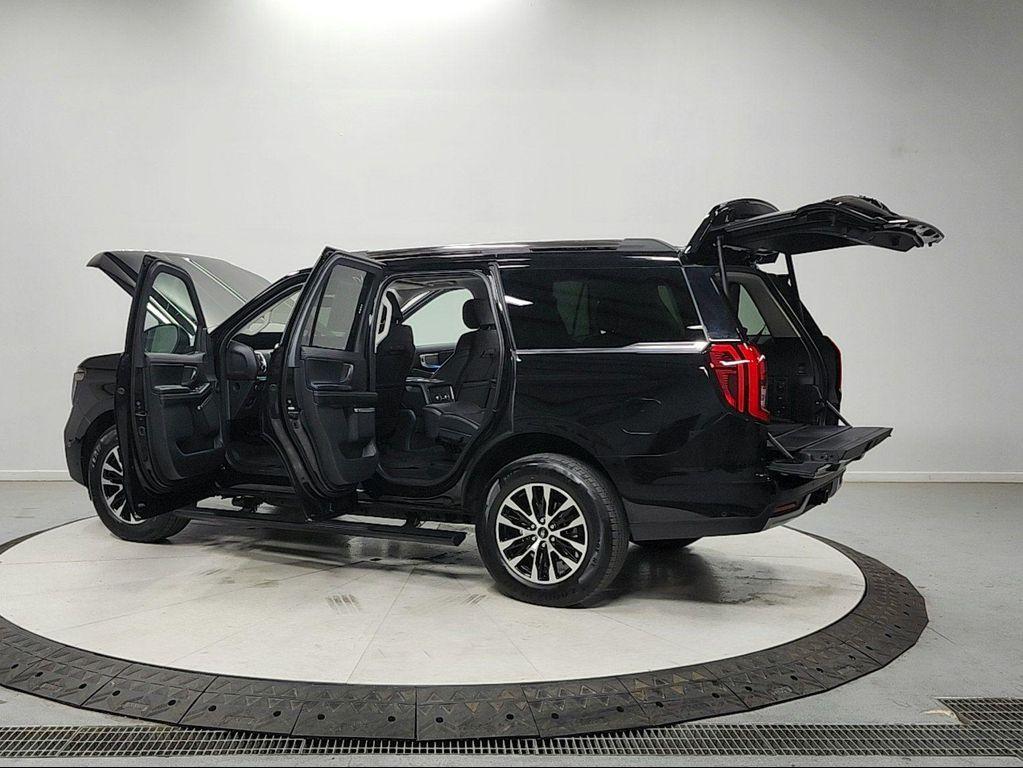 used 2025 Ford Expedition car, priced at $64,560