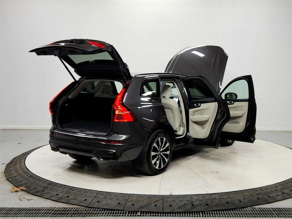 used 2024 Volvo XC60 car, priced at $33,387