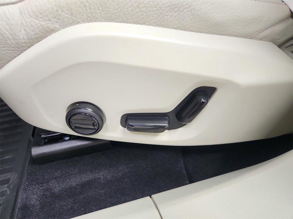 used 2024 Volvo XC60 car, priced at $33,387