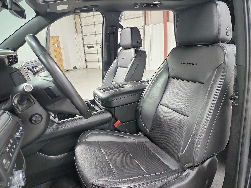 used 2023 GMC Yukon car, priced at $53,233