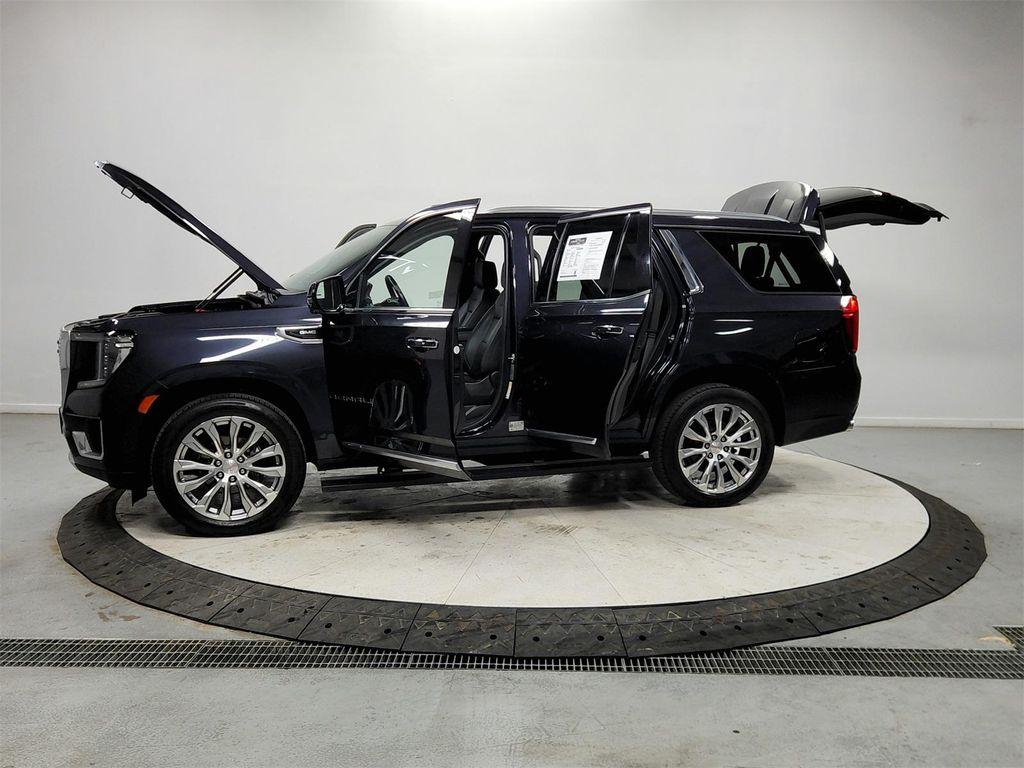 used 2023 GMC Yukon car, priced at $53,233