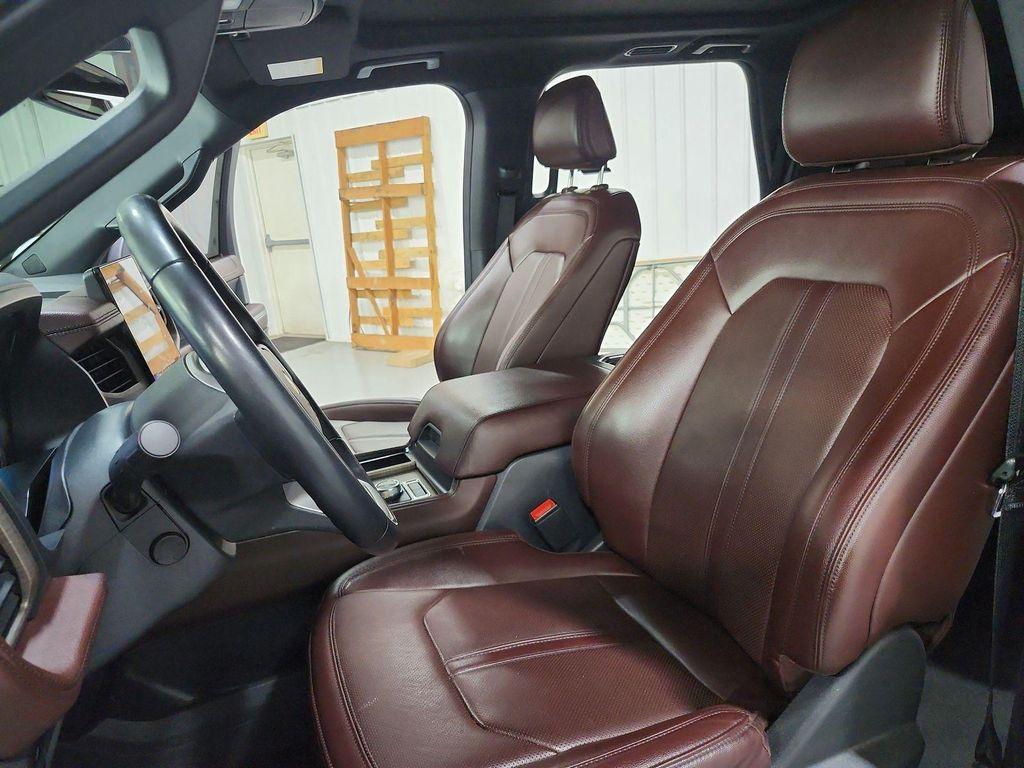 used 2024 Ford Expedition car, priced at $46,507