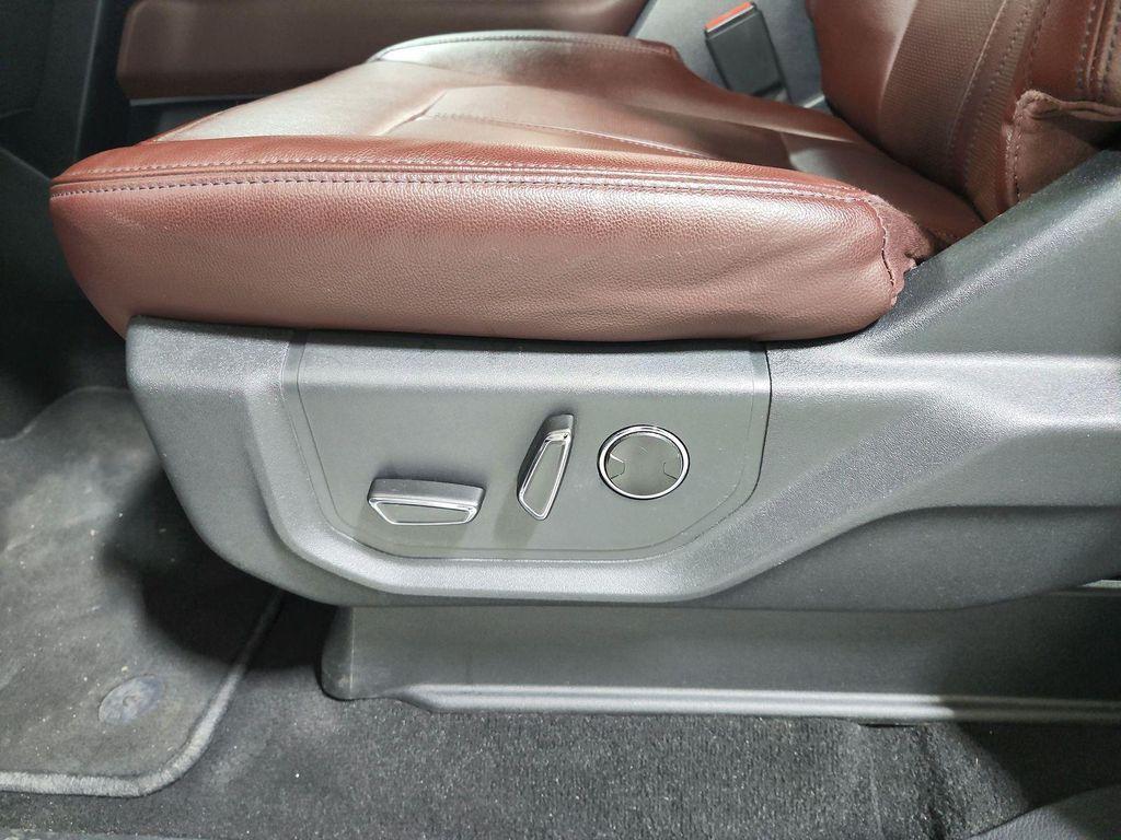 used 2024 Ford Expedition car, priced at $46,507