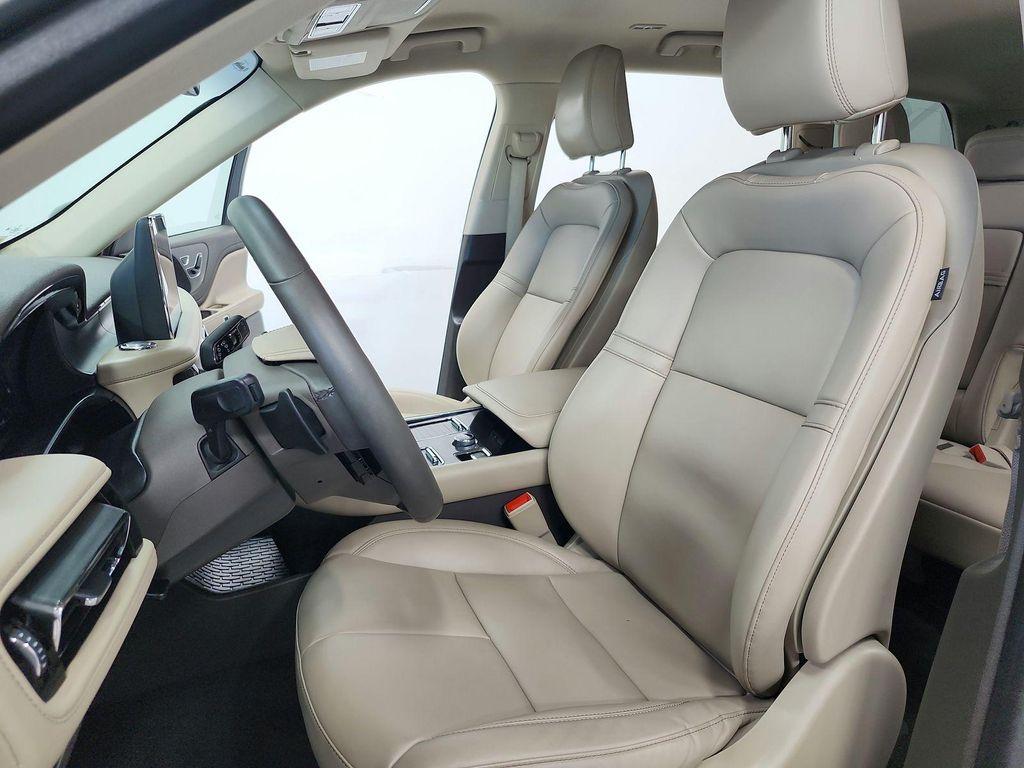 used 2023 Lincoln Aviator car, priced at $31,358