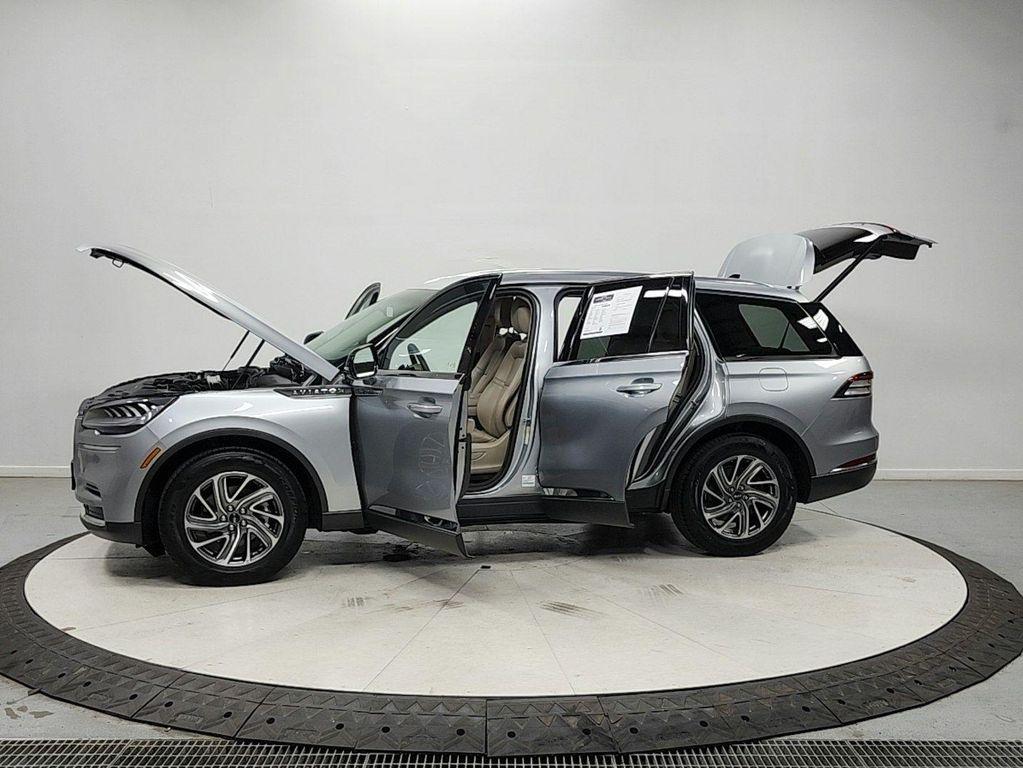 used 2023 Lincoln Aviator car, priced at $31,358