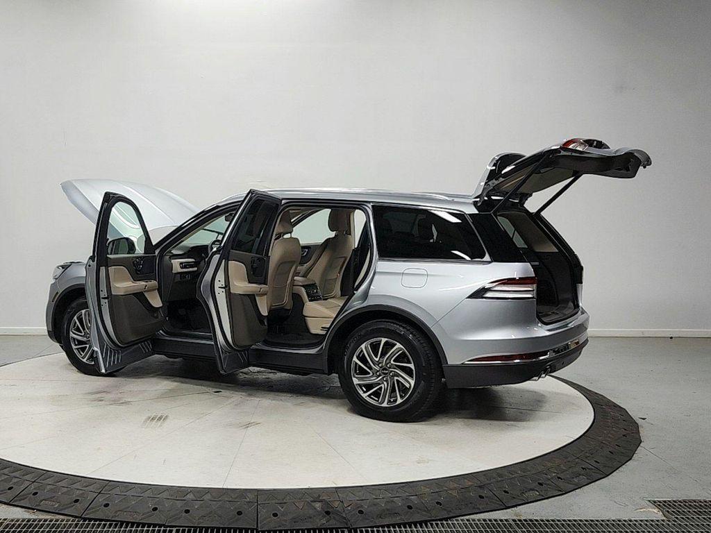 used 2023 Lincoln Aviator car, priced at $31,358