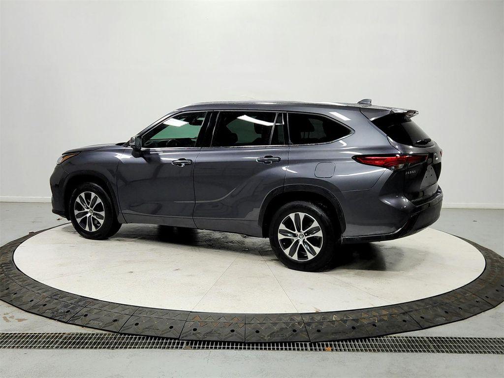 used 2020 Toyota Highlander car, priced at $24,411