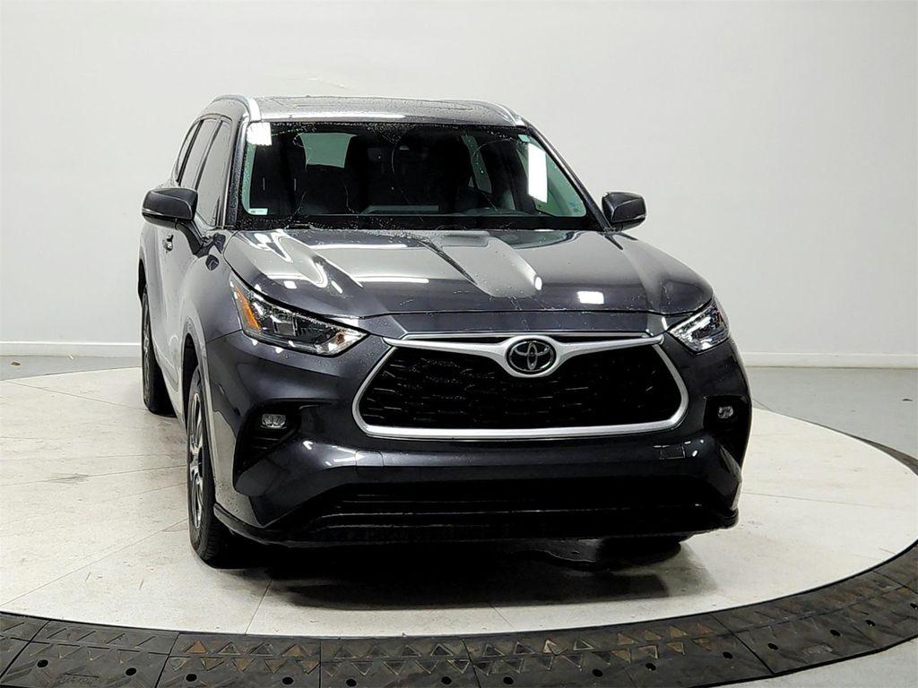 used 2020 Toyota Highlander car, priced at $24,411