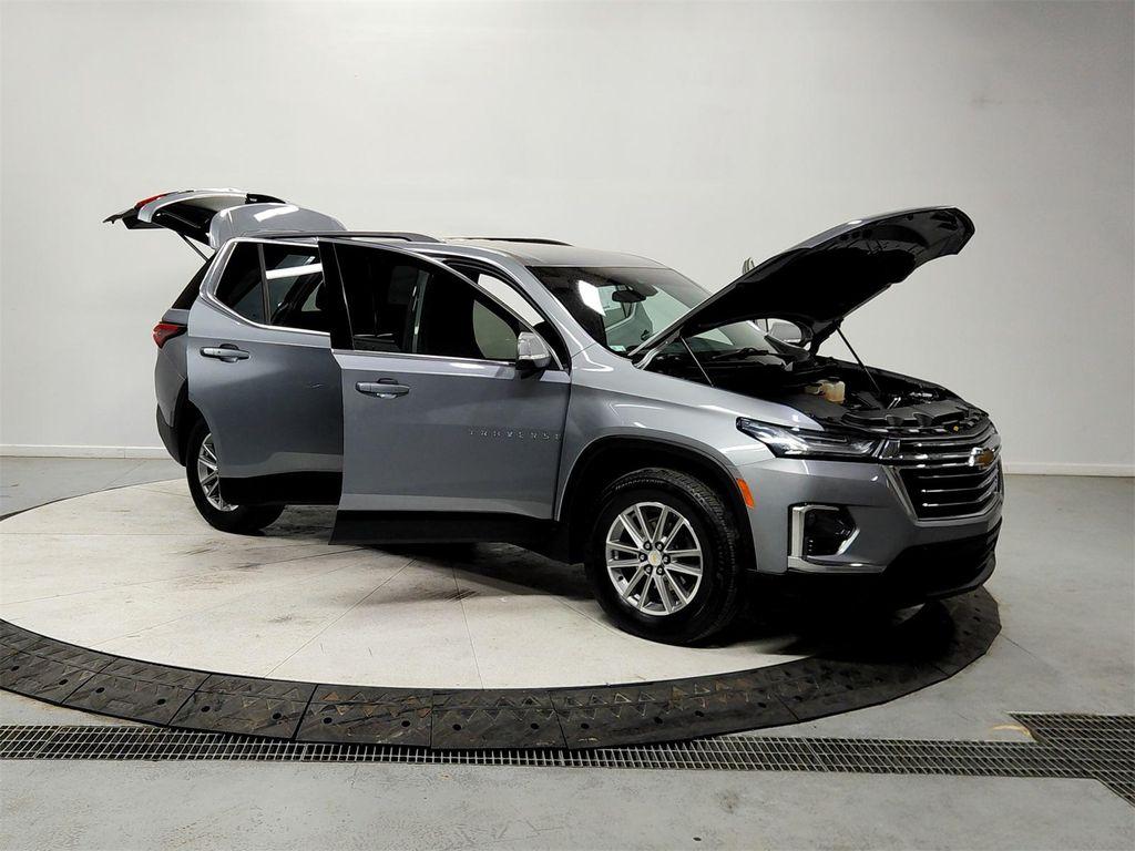 used 2023 Chevrolet Traverse car, priced at $25,986