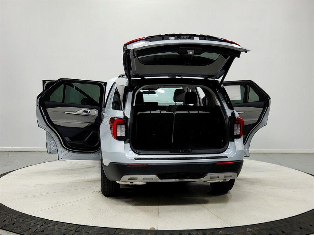new 2026 Ford Explorer car, priced at $41,099