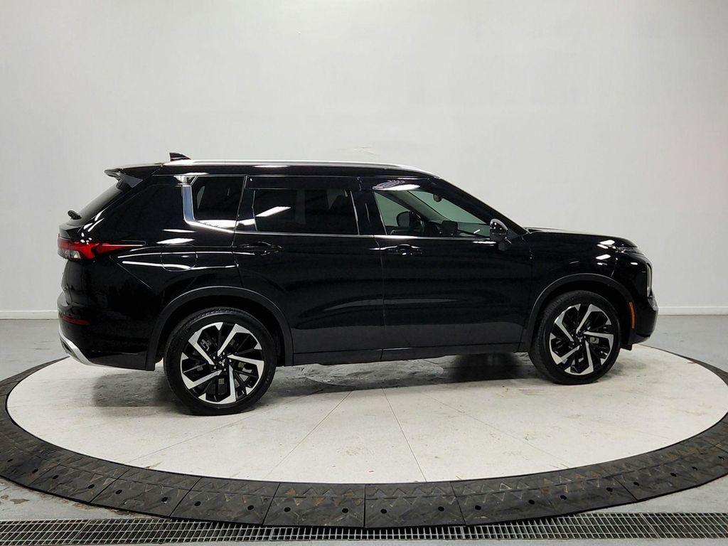 used 2024 Mitsubishi Outlander car, priced at $29,725
