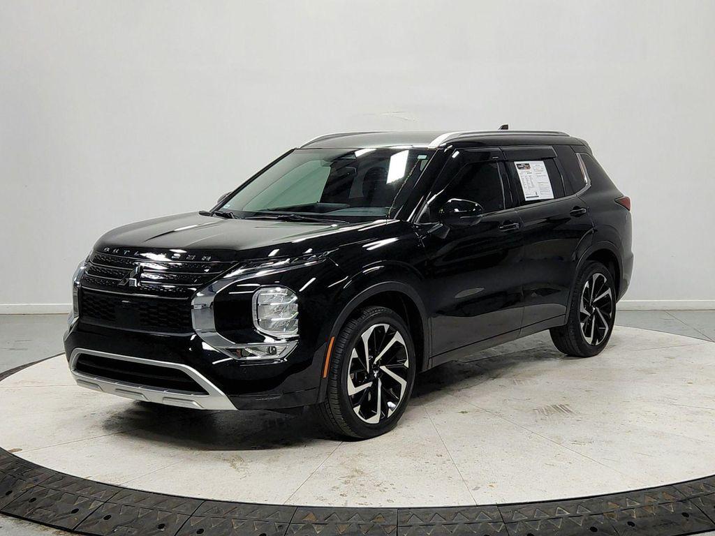 used 2024 Mitsubishi Outlander car, priced at $29,725