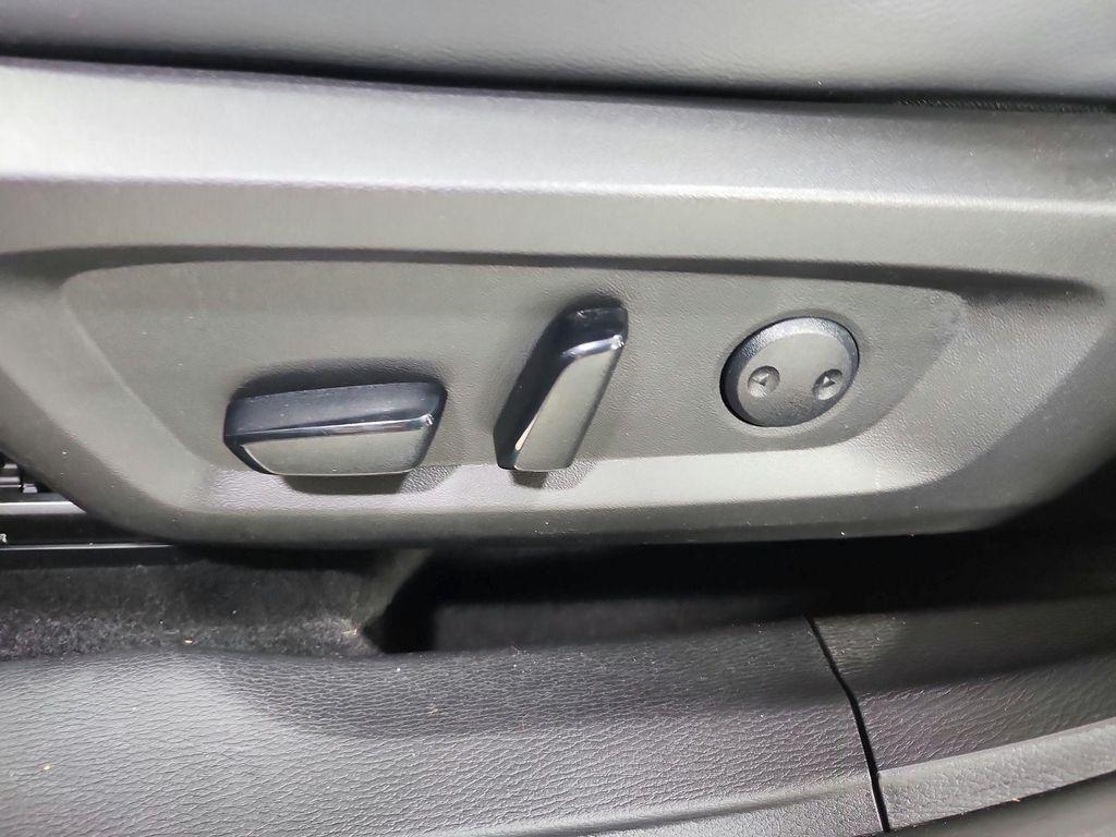 used 2024 Mitsubishi Outlander car, priced at $29,725