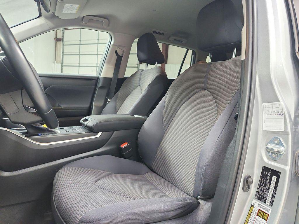 used 2021 Toyota Highlander car, priced at $27,873